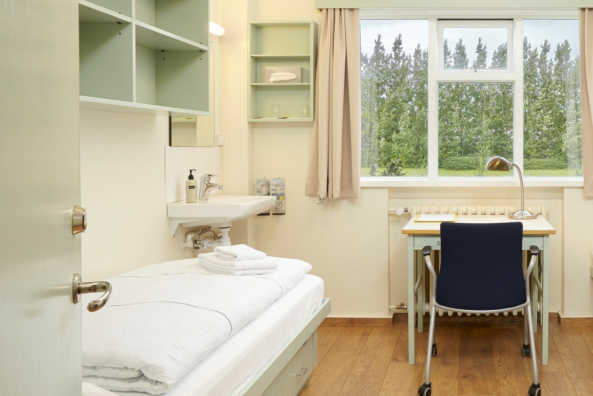 Hotel Edda Akureyri Bagian luar foto